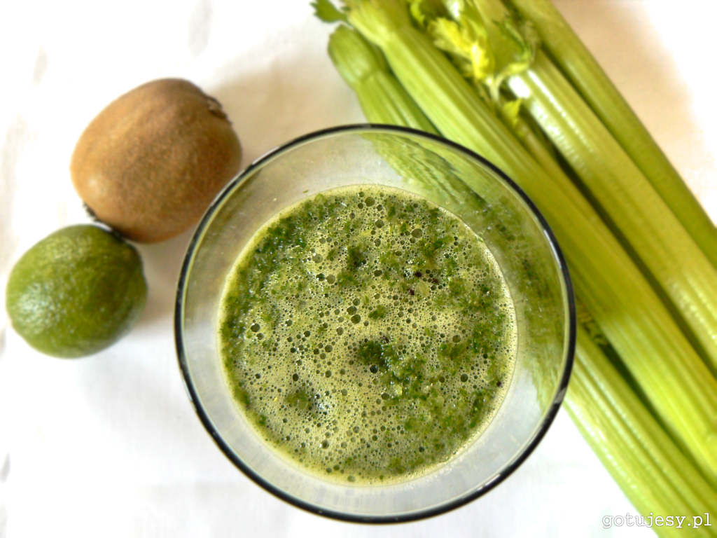 koktajl_jarmuz_kiwi_seler